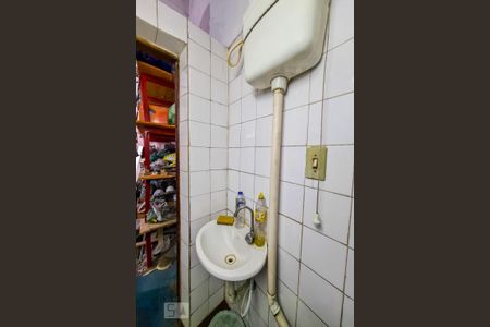 Casa à venda com 240m², 2 quartos e 4 vagasBanheiro da Garagem