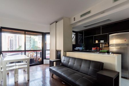 Salade Apartamento com 1 quarto, 46m² Itaim Bibi