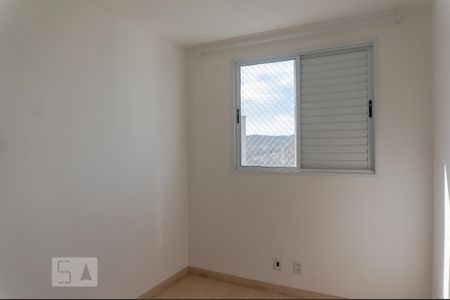 Quarto 2 de apartamento para alugar com 2 quartos, 44m² em Jardim Íris, São Paulo