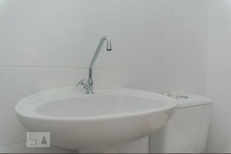 Apartamento para alugar com 44m², 2 quartos e sem vagaBanheiro