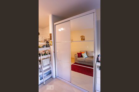 Detalhe de kitnet/studio para alugar com 1 quarto, 29m² em Cidade Baixa, Porto Alegre