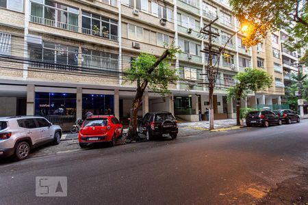 Apartamento para alugar com 60m², 2 quartos e 1 vaga Apartamento para alugar com 60m², 2 quartos e 1 vagaEntrada