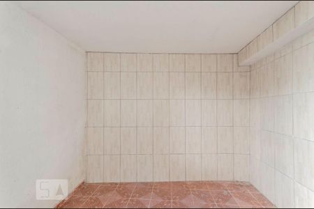 Quarto 1 de casa para alugar com 1 quarto, 50m² em Vila Carmosina, São Paulo