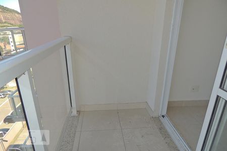 Varanda de apartamento à venda com 2 quartos, 54m² em Anil, Rio de Janeiro