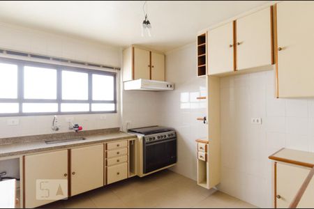 Apartamento à venda com 190m², 3 quartos e 2 vagasCozinha