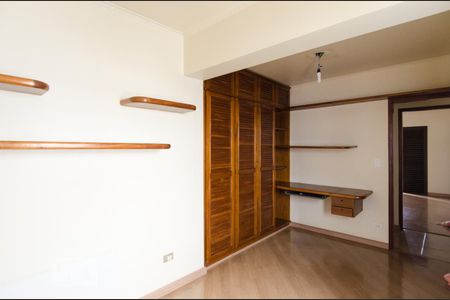 Apartamento à venda com 190m², 3 quartos e 2 vagasQuarto da suíte 3