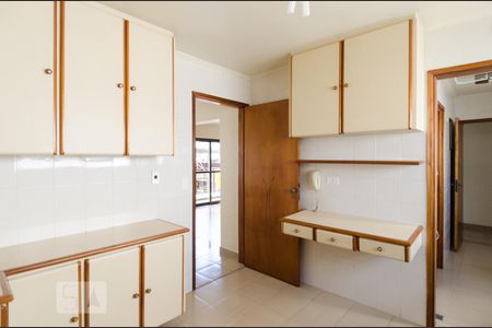 Apartamento à venda com 190m², 3 quartos e 2 vagasCozinha