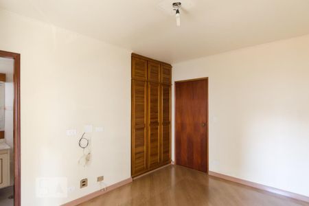 Apartamento à venda com 190m², 3 quartos e 2 vagasQuarto da suíte 1
