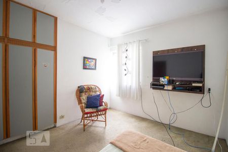 Casa à venda com 330m², 3 quartos e 2 vagasQuarto 1