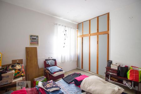 Casa à venda com 330m², 3 quartos e 2 vagasQuarto 2