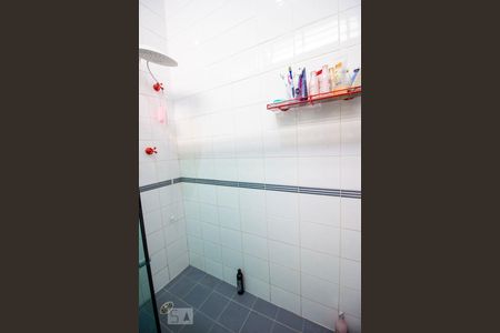 Casa à venda com 330m², 3 quartos e 2 vagasBanheiro Social