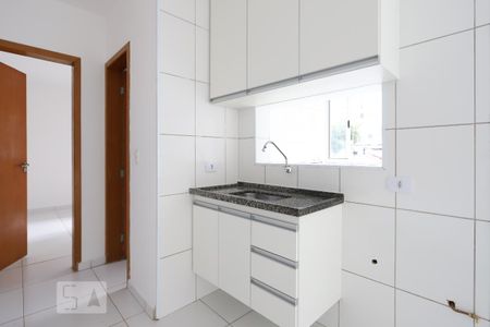 Cozinha de apartamento para alugar com 1 quarto, 45m² em Santa Teresinha, São Paulo