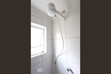 Banheiro de apartamento para alugar com 1 quarto, 45m² em Santa Teresinha, São Paulo