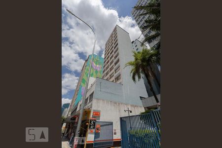 Apartamento à venda com 60m², 1 quarto e sem vagaFachada