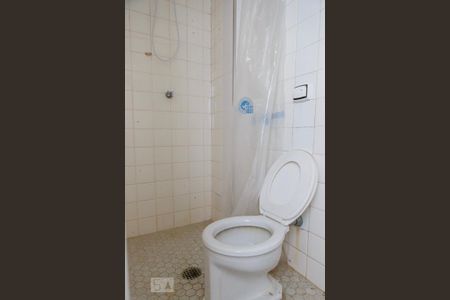 Apartamento para alugar com 120m², 3 quartos e 1 vaga Apartamento para alugar com 120m², 3 quartos e 1 vagaBanheiro de Serviço