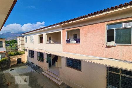 Vista de apartamento à venda com 2 quartos, 56m² em Encantado, Rio de Janeiro