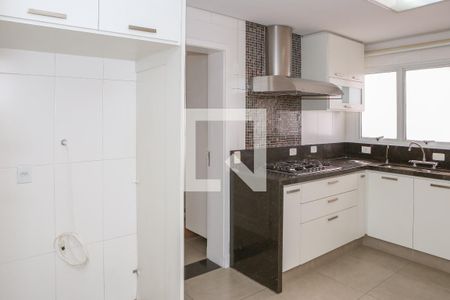 Apartamento à venda com 220m², 4 quartos e 4 vagasCozinha