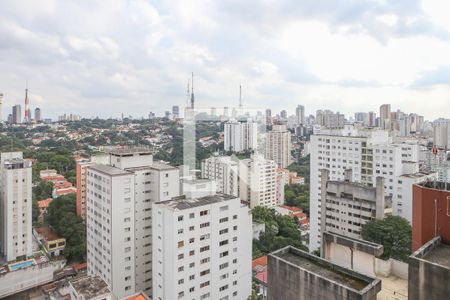 Apartamento à venda com 220m², 4 quartos e 4 vagasVista da Suíte 2
