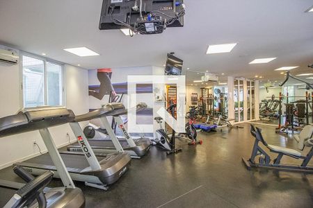 Apartamento à venda com 220m², 4 quartos e 4 vagasÁrea comum - Academia