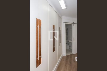 Apartamento à venda com 220m², 4 quartos e 4 vagasSuíte 1