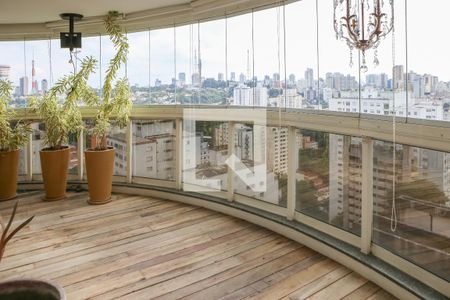 Apartamento à venda com 220m², 4 quartos e 4 vagasVista do Escritório