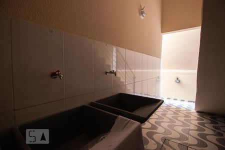 Casa para alugar com 40m², 1 quarto e sem vaga Casa para alugar com 40m², 1 quarto e sem vagaÁrea de Serviço