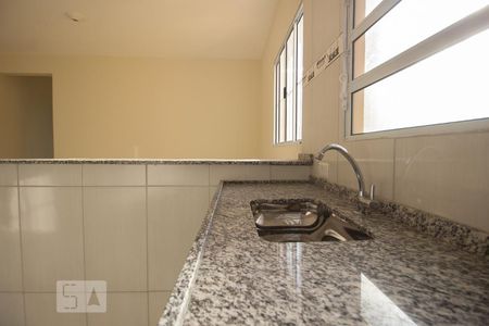 Casa para alugar com 40m², 1 quarto e sem vaga Casa para alugar com 40m², 1 quarto e sem vagaCozinha