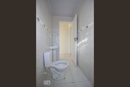 Casa para alugar com 40m², 1 quarto e sem vaga Casa para alugar com 40m², 1 quarto e sem vagaBanheiro