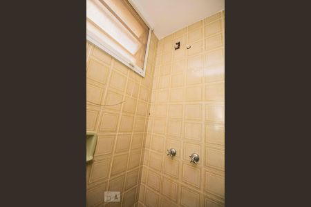 Apartamento à venda com 77m², 2 quartos e 1 vaga Apartamento à venda com 77m², 2 quartos e 1 vagaBanheiro