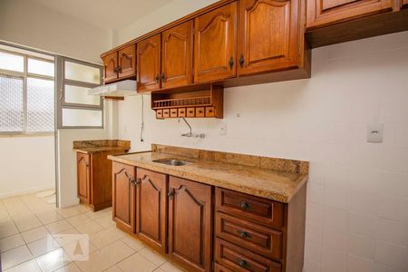 Apartamento à venda com 77m², 2 quartos e 1 vaga Apartamento à venda com 77m², 2 quartos e 1 vagaCozinha