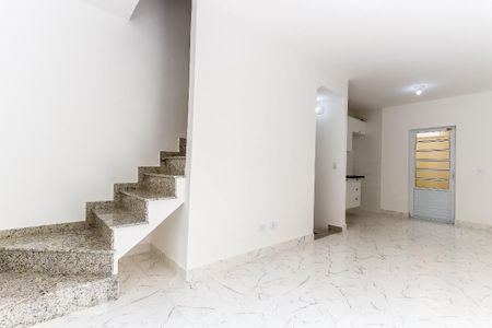 Sala de casa de condomínio para alugar com 2 quartos, 58m² em Vila Constança, São Paulo