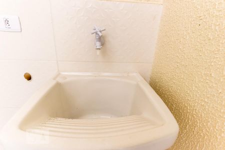 Casa de condomínio para alugar com 58m², 2 quartos e 1 vagaÁrea de Serviço