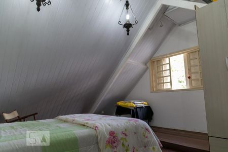 Casa à venda com 475m², 4 quartos e 5 vagas Casa à venda com 475m², 4 quartos e 5 vagasCasa anexa - 3º piso