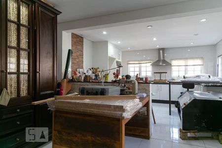 Casa à venda com 475m², 4 quartos e 5 vagas Casa à venda com 475m², 4 quartos e 5 vagasCasa anexa