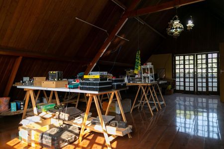 Casa à venda com 475m², 4 quartos e 5 vagas Casa à venda com 475m², 4 quartos e 5 vagasSótão