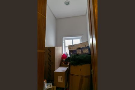 Casa à venda com 475m², 4 quartos e 5 vagas Casa à venda com 475m², 4 quartos e 5 vagasCasa anexa - Depósito