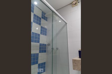 Casa à venda com 475m², 4 quartos e 5 vagas Casa à venda com 475m², 4 quartos e 5 vagasCasa anexa - Banheiro