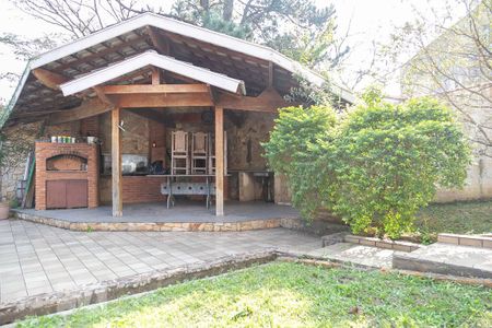 Casa à venda com 475m², 4 quartos e 5 vagas Casa à venda com 475m², 4 quartos e 5 vagasChurrasqueira