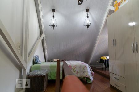 Casa à venda com 475m², 4 quartos e 5 vagas Casa à venda com 475m², 4 quartos e 5 vagasCasa anexa - 3º piso