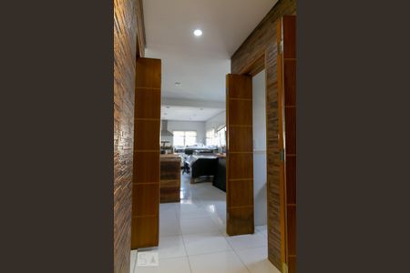 Casa à venda com 475m², 4 quartos e 5 vagas Casa à venda com 475m², 4 quartos e 5 vagasCasa anexa - 2º piso