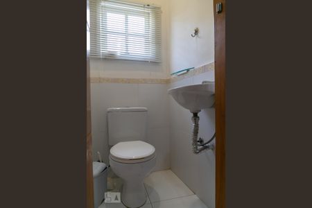 Casa à venda com 475m², 4 quartos e 5 vagas Casa à venda com 475m², 4 quartos e 5 vagasCasa anexa - Lavabo