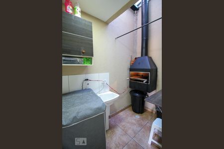 Casa de condomínio à venda com 90m², 2 quartos e 2 vagasArea de Servico