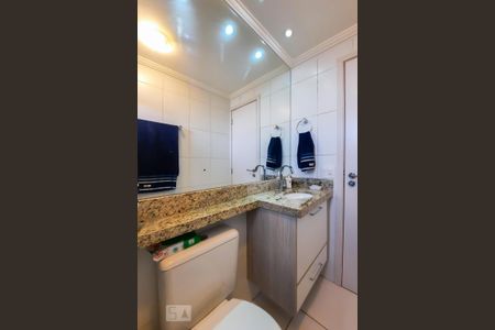 Apartamento à venda com 60m², 2 quartos e 1 vaga Apartamento à venda com 60m², 2 quartos e 1 vagaBanheiro