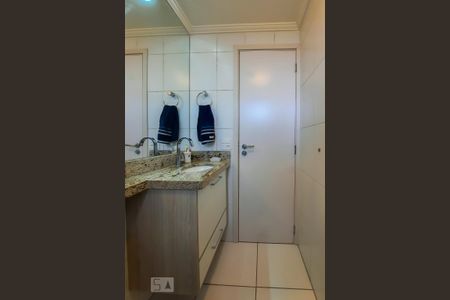 Apartamento à venda com 60m², 2 quartos e 1 vaga Apartamento à venda com 60m², 2 quartos e 1 vagaBanheiro