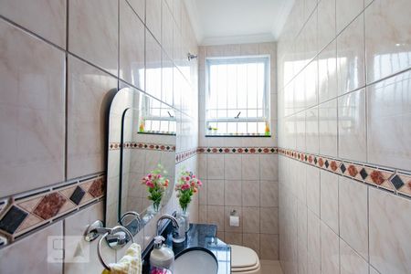 Casa à venda com 210m², 3 quartos e 2 vagasBanheiro 2