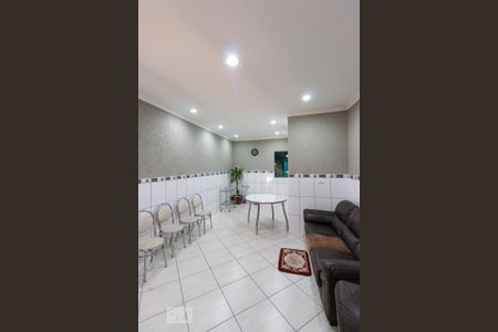 Casa à venda com 210m², 3 quartos e 2 vagasSalão de festas