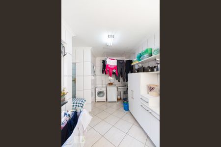 Casa à venda com 210m², 3 quartos e 2 vagasLavanderia