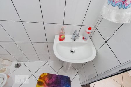 Casa à venda com 210m², 3 quartos e 2 vagas Casa à venda com 210m², 3 quartos e 2 vagasBanheiro de serviço