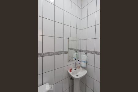 Casa à venda com 210m², 3 quartos e 2 vagasBanheiro churrasqueira