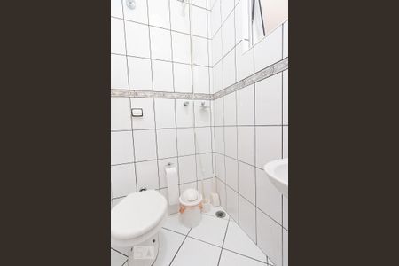 Casa à venda com 210m², 3 quartos e 2 vagasBanheiro de serviço